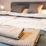 Nowoczesny 3 Pokojowy Apartament Z Dwoma Balkonami