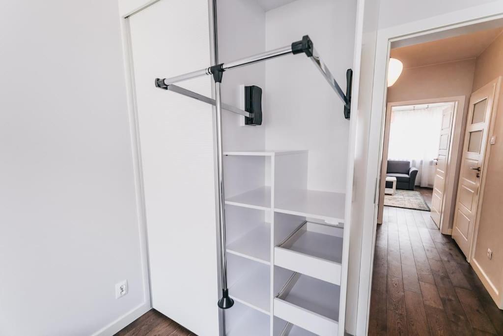 Apartament Nowoczesny 3 Pokojowy Z Dwoma Balkonami