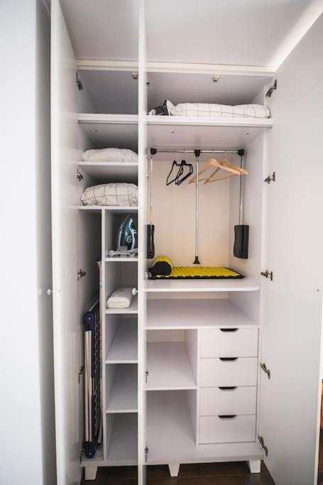 Apartament Nowoczesny 3 Pokojowy Z Dwoma Balkonami